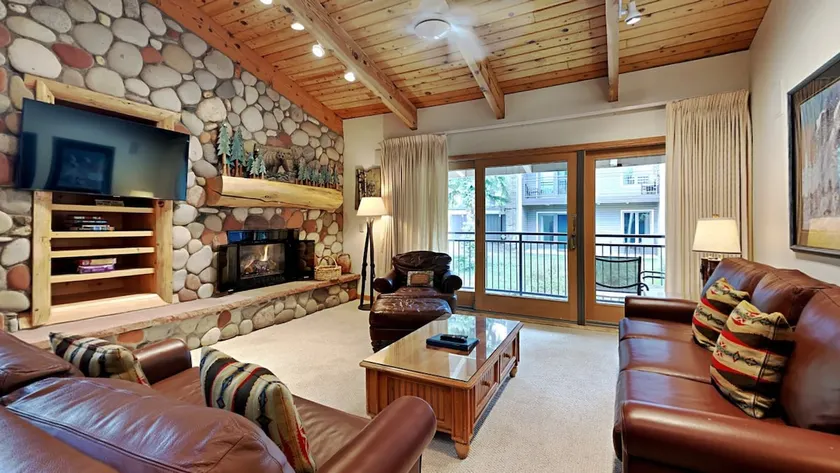 Timberline Condominiums 2 Bedroom plus Loft 3 Bath Deluxe Unit C3H - Image 1