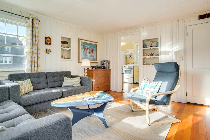 Walk to Monument Beach: Cape Cod Cottage w/ Grill - Image 1