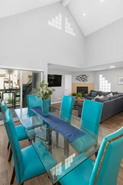 Ocean Views! Beachside 3 BD/2BA Mission Beach Home - Image 1