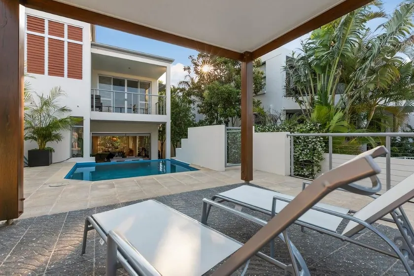 Elouera 2 Private Duplex with Views and Pool - Image 1