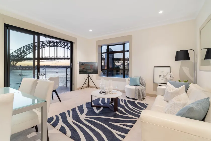 Getawayz NSW - 'Reflections' - World Class 360° Sydney Harbour Bridge & Opera House Views - Image 1