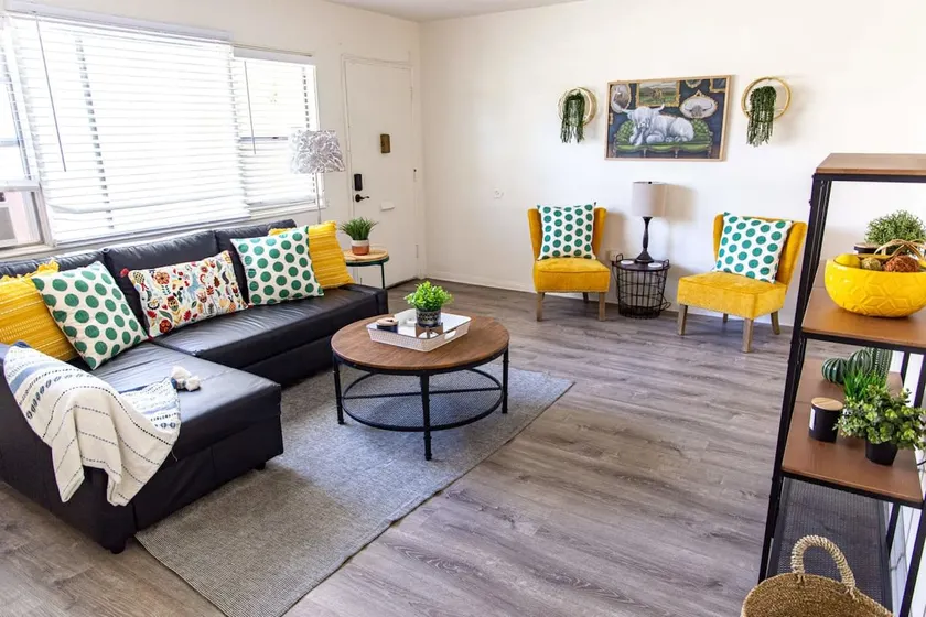 Amazing Pacific Beach Bungalow - Image 1