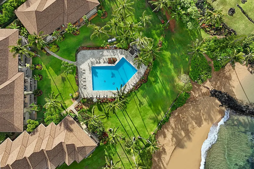 Modern Ocean View A/C - Steps to the beach w/Pool - Image 1