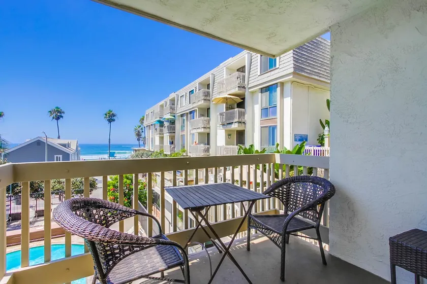 Beachfront 1BR Condo | Pool | Hot Tub | Sleep 4 - Image 1