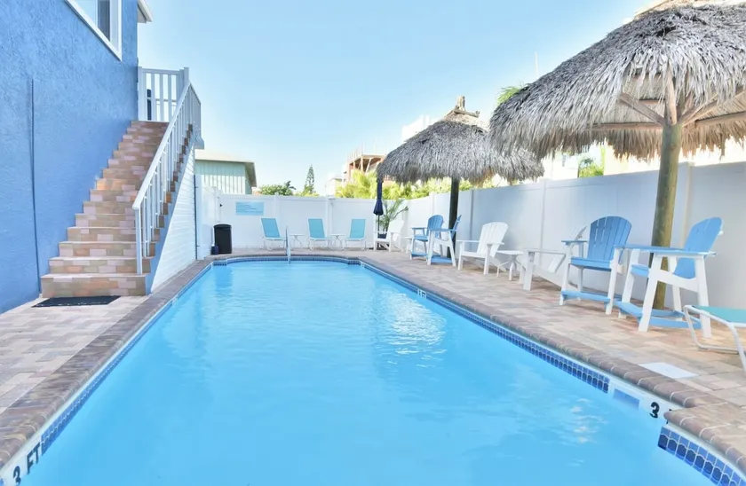Amazing beach getaway pool condo by the beach - Image 1