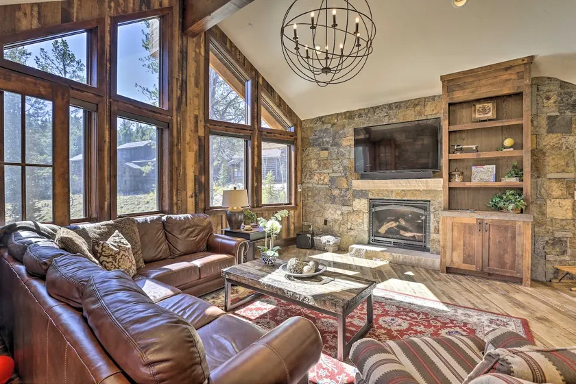 Walk to Lift: Luxe Villa w/ Hot Tub in Copper Mtn - Image 1