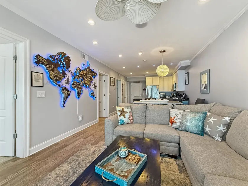 Luxurious Penthouse, King beds. Dog & ADA Friendly - Image 1