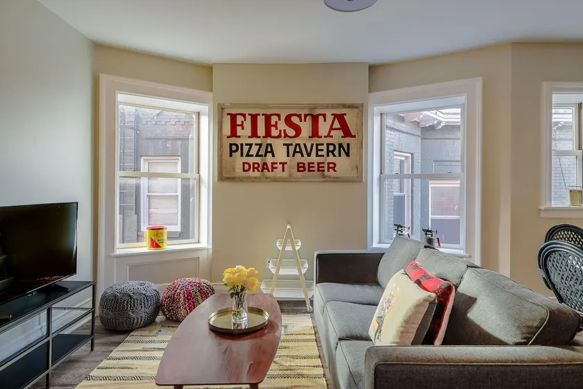 Modern and Stylish Historic Apartment - Image 1