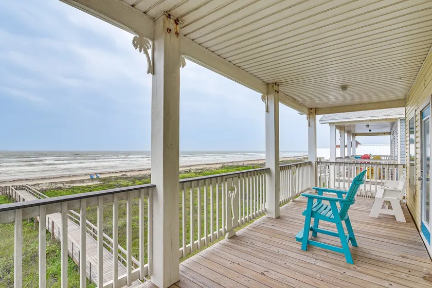 2 Decks, Patio & Views: Beachfront Texas Retreat - Image 1