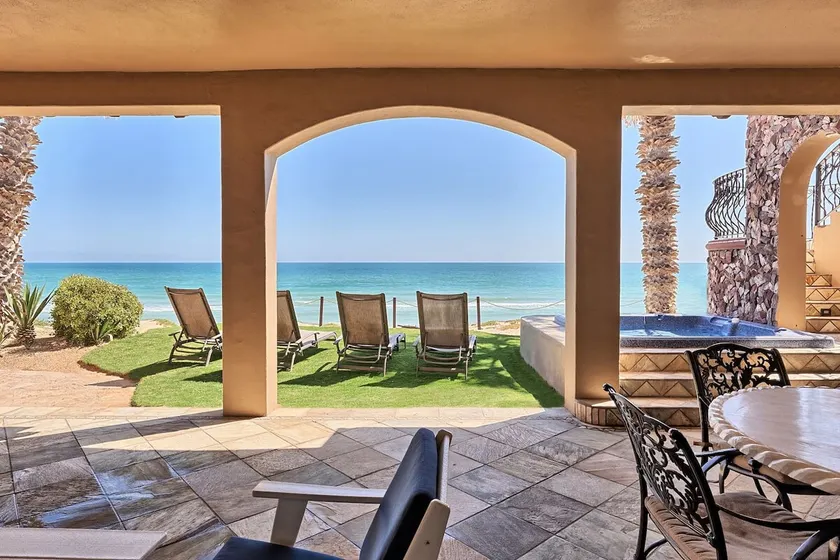 Unparalleled Luxury Beachfront House on the Water - Image 1