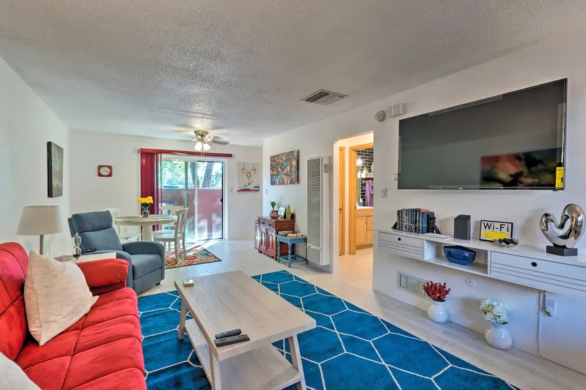 Santa Fe Bungalow ~ 2 Mi to Downtown! - Image 1