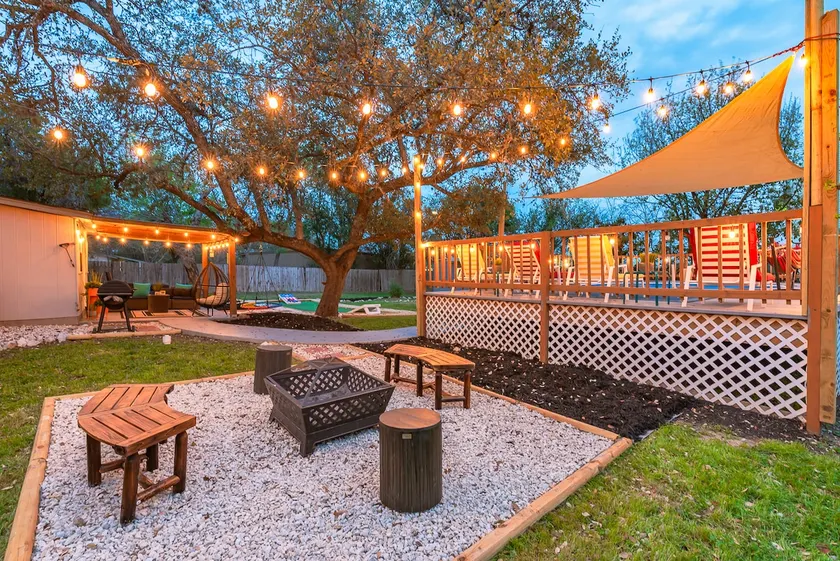 Texas Vacation Home, Game Room & POOL by Sixflags - Image 1