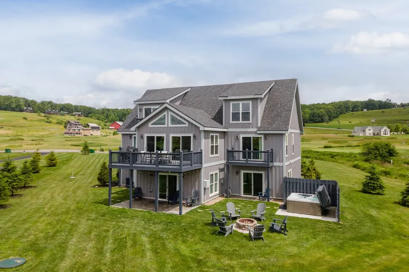 Scenic Dog Friendly Stay w/ Hot Tub & Fire Pit - Image 1
