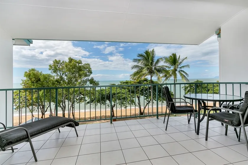 1 Bedroom Superior Seaview Apartment - Image 1
