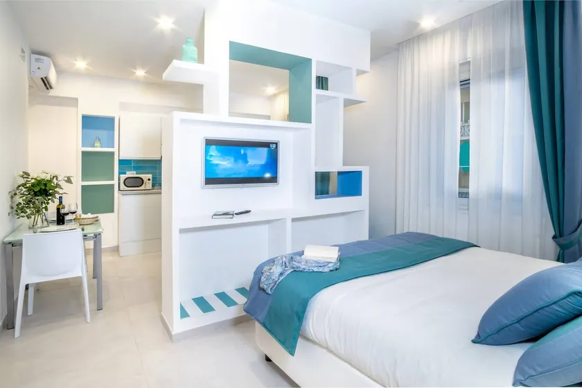 SorrentoVibes - Deluxe Apartment in Sorrento Centre - Image 1