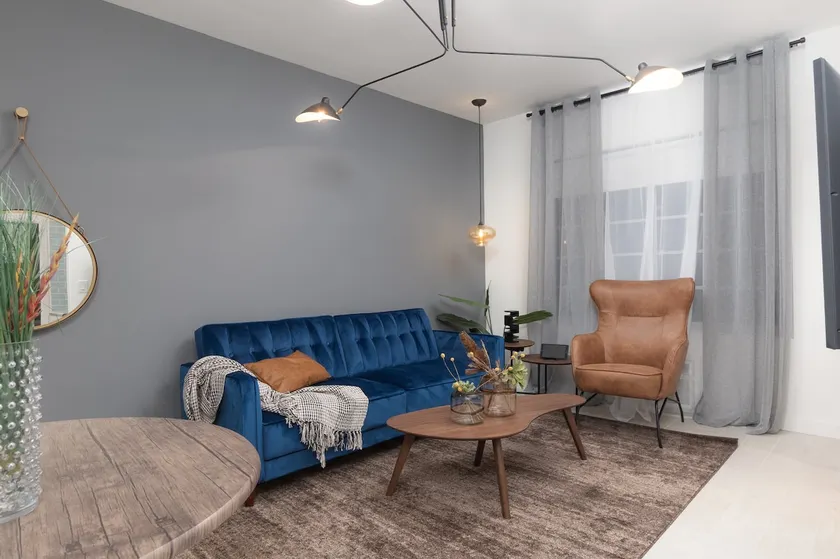 Park Ave | Modern 1BD suite Steps to the Beach! - Image 1