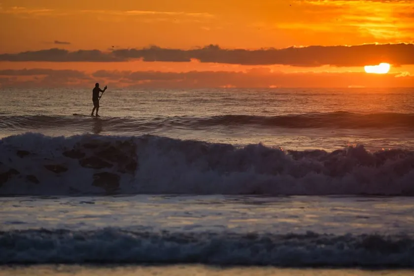 Sunrise to Sunset! Direct Ocean Front, 3 Bedrooms - Image 1