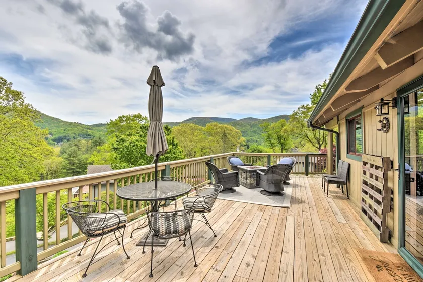 Serene Sky Valley Home w/ 180 Degree Mountain View - Image 1