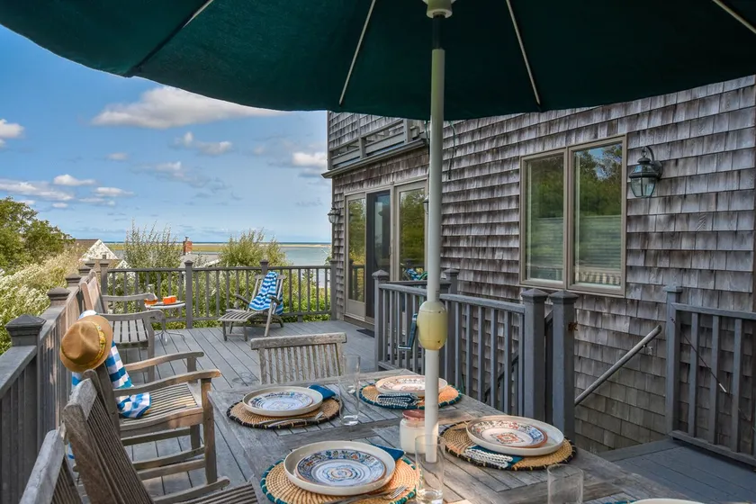 2 Min Walk to Private Beach & Boat Launch - Image 1