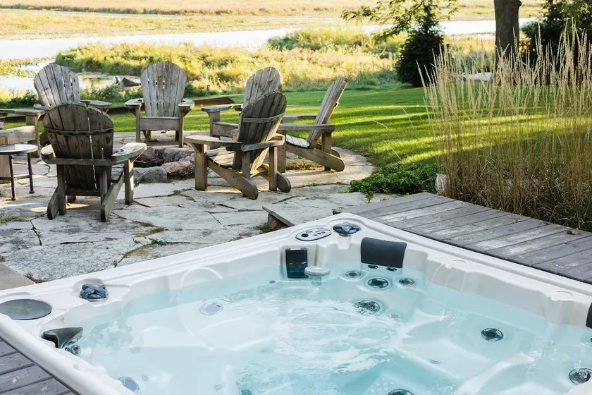 Privater Strandflucht: Whirlpool & Spiel-Lounge - Image 1