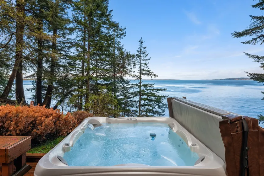 Orcas Island, Aurora House #295 - Image 1