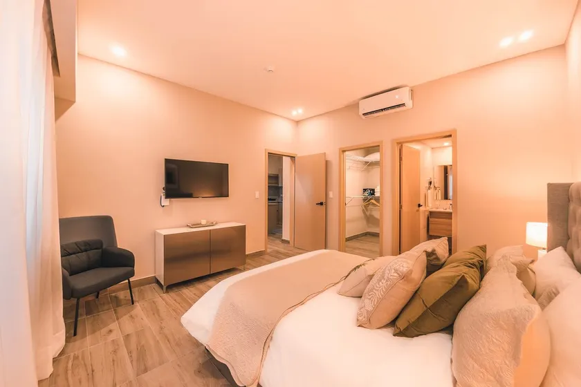 Modern flat for 3 in Piantini | Gym & pool access - Image 1