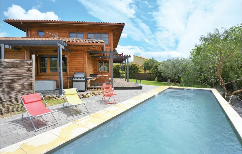 Gorgeous home in Thezan-les-Béziers - Image 1