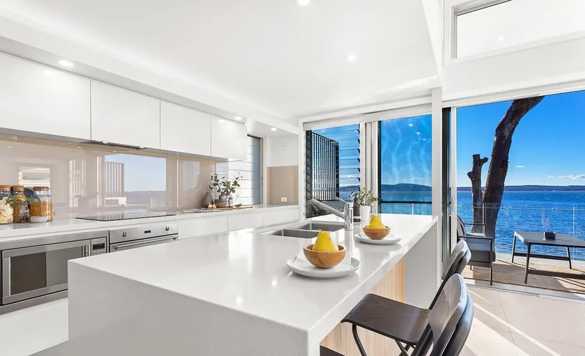 Baydream on the Beach - With Breathtaking Water Views - Image 1