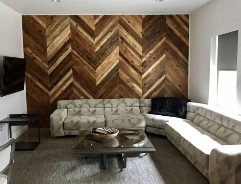 Bishop Arts Hotel Suite 3 - Image 1