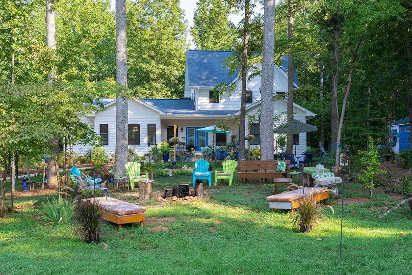 Charming Charlottesville Apt w/ Outdoor Space! - Image 1