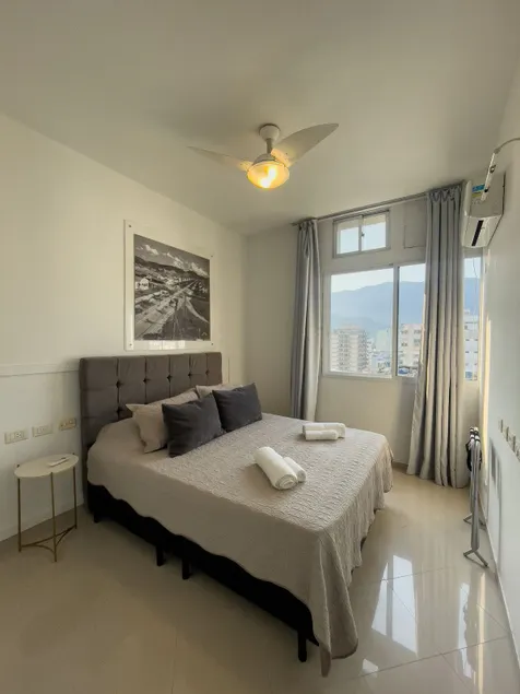 Two Leblon en-suites two blocks from the beach - Image 1