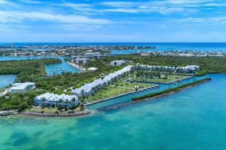 Marlin House 52: Gated Luxury Villa w/ Dockage, Sunset Views and Pool - Image 1