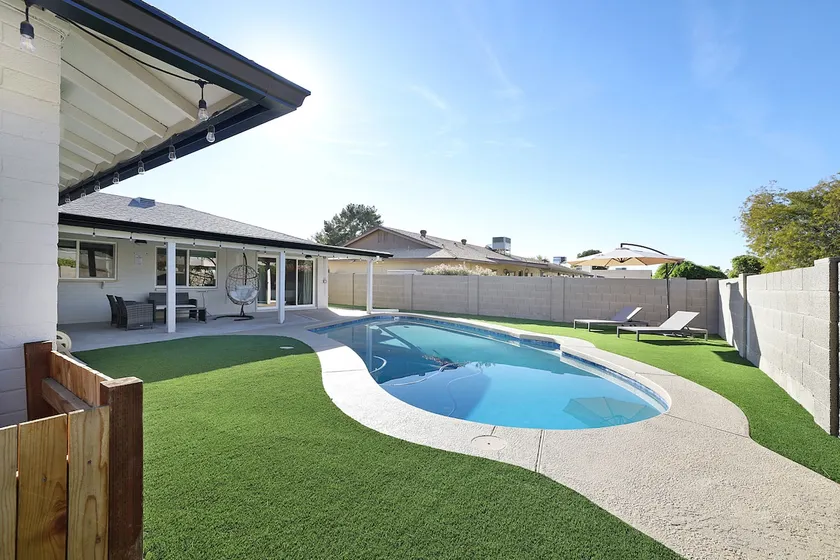 Pegasus - Modern Tempe Getaway with Pool & Game Room - Image 1