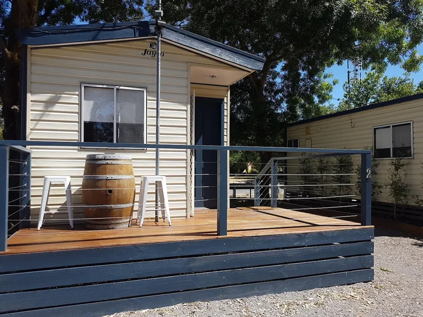 Studio Cabin Pet Friendly - Image 1