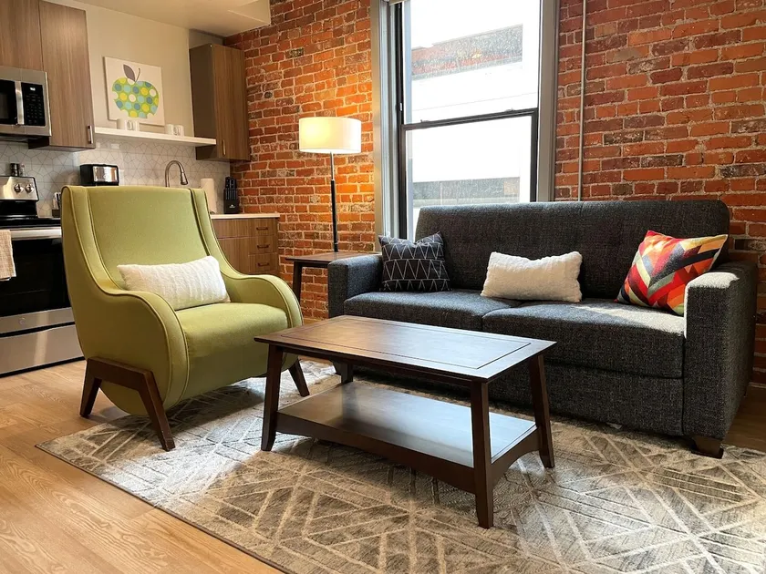 Your Extraordinary 1 Bed Travel Apartment Awaits - Image 1