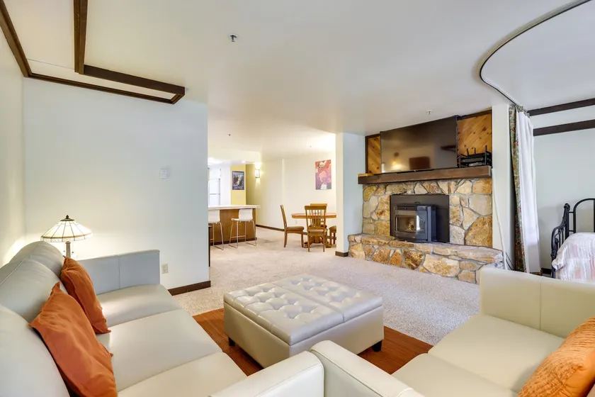 Walk to Ski Shuttle: Incline Village Condo - Image 1