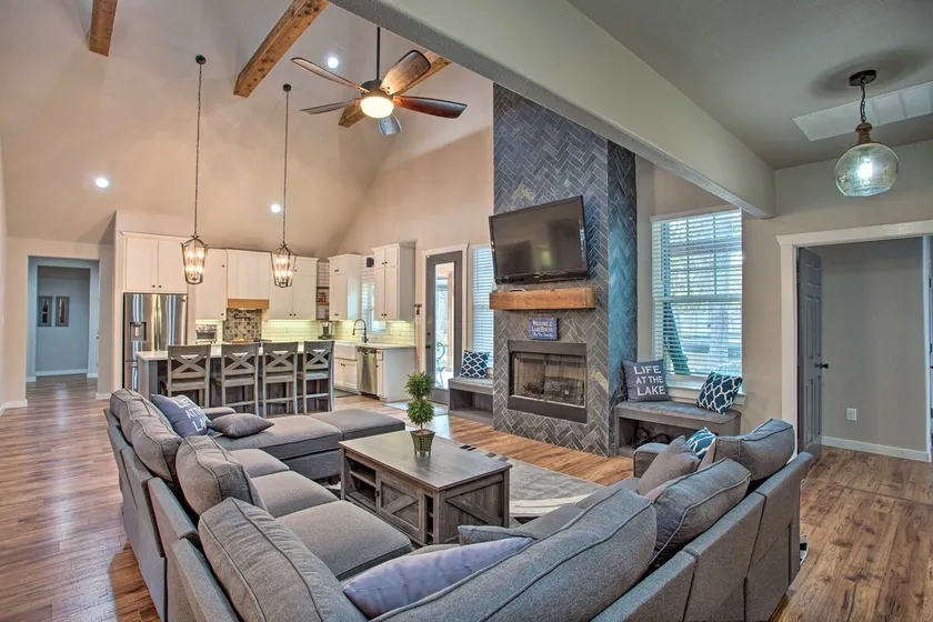 Game Room + Lake Tawakoni Access: Family Getaway! - Image 1
