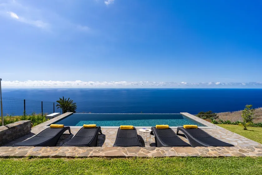 Villa Flora Calheta Sunset & Ocean Views - Image 1