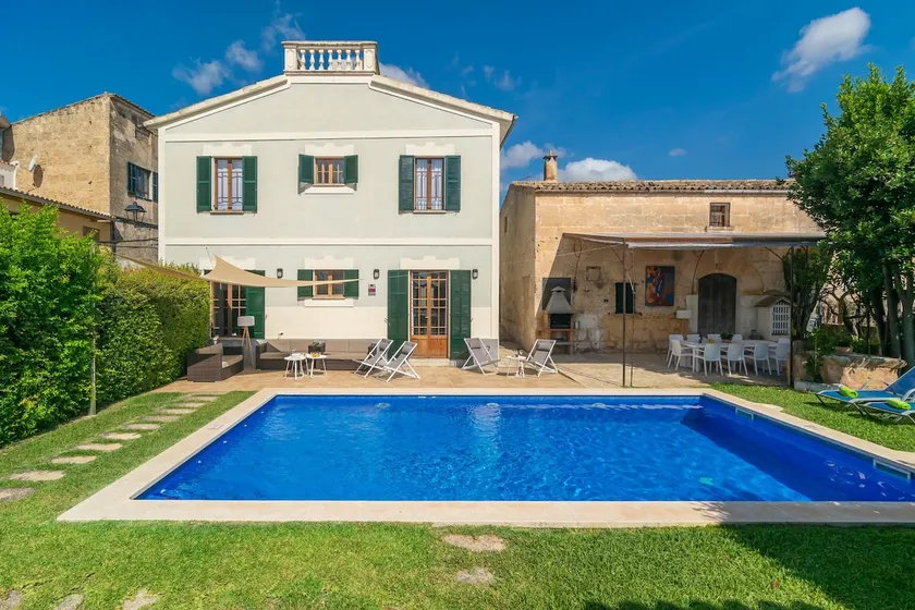 YourHouse Can Bombarda,  grande maison avec piscine privée - Image 1