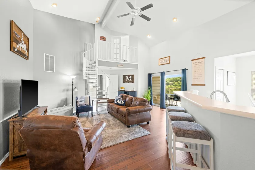 Condo in Lakefront Resort w/ Pool! Ozarks Getaway - Image 1