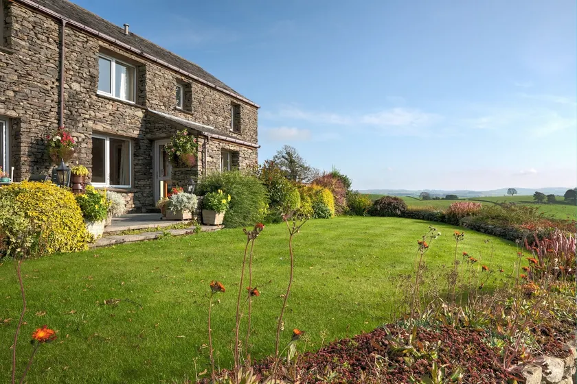 High Butterbent Cottage -  Rural cottage that sleeps 6 guests  in 3 bedrooms - Image 1