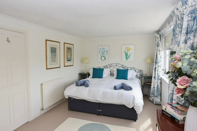 The Cottage a superb family coastal retreat - Image 1