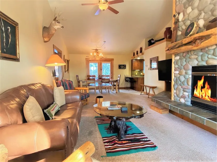 Authentic Montana Mountain Hideaway - Image 1
