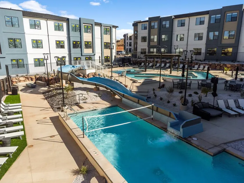 Luxury Escape at Coral Springs Resort - Image 1