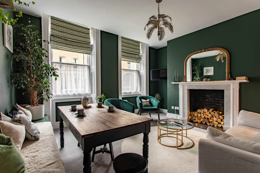 Henrietta Quarters - Central Bath Retreat - Image 1