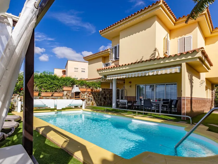 Sea Edge Friendly Holiday Home in Maspalomas - Image 1
