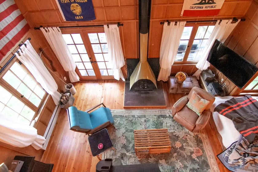 Cute Cabin in Yachats! Short walk to rivers' edge! - Image 1
