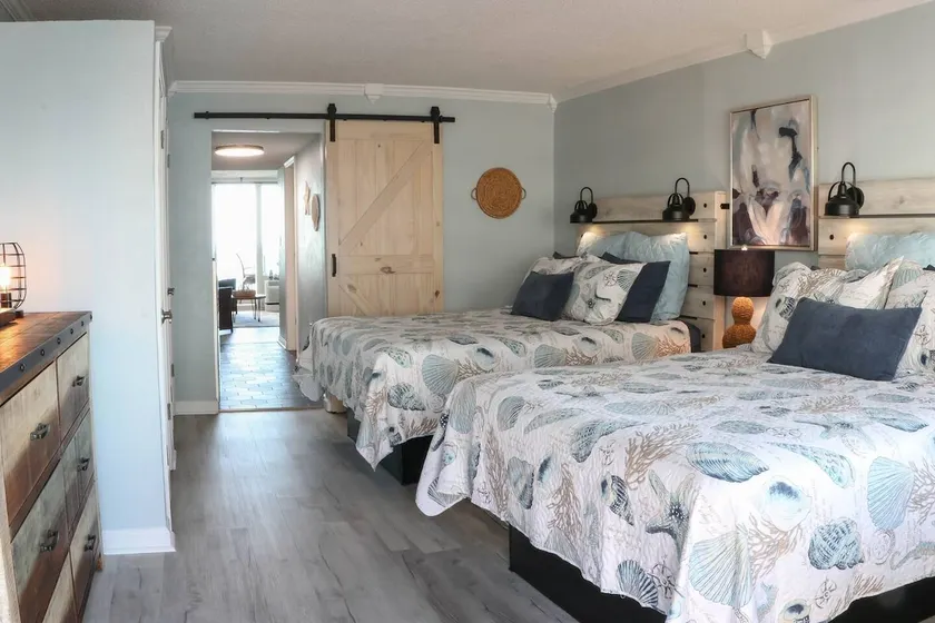 Oceanfront Suite | Private Balcony | Stunning View - Image 1