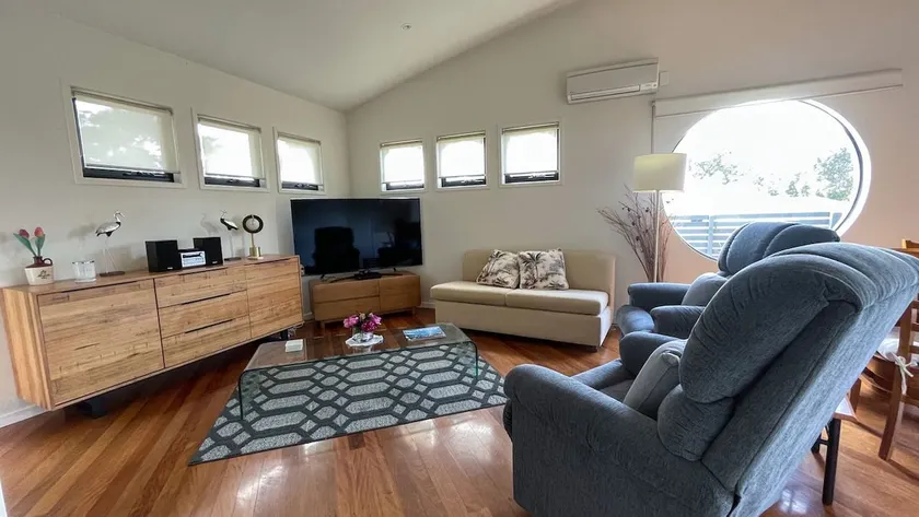 Romantic Retreat Inverloch - Image 1