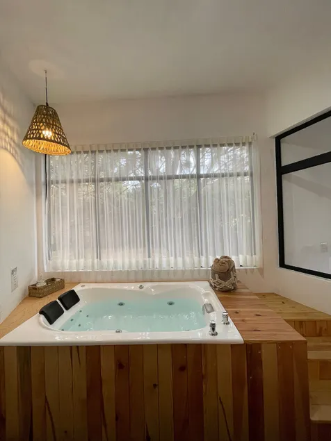 Comfort and Hot Jacuzzi near the Village - Image 1